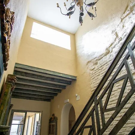 Lalasuites Sharis شقة *