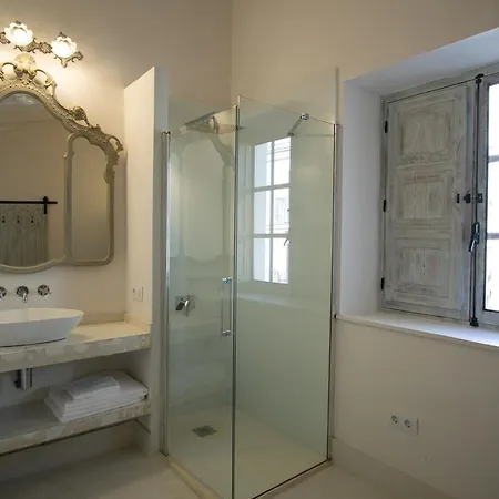 Lalasuites Sharis شقة جيريز