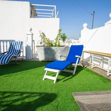 Lalasuites Sharis شقة