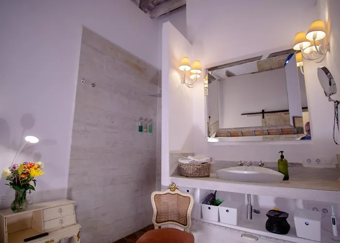 Apartment Lalasuites Sharis *