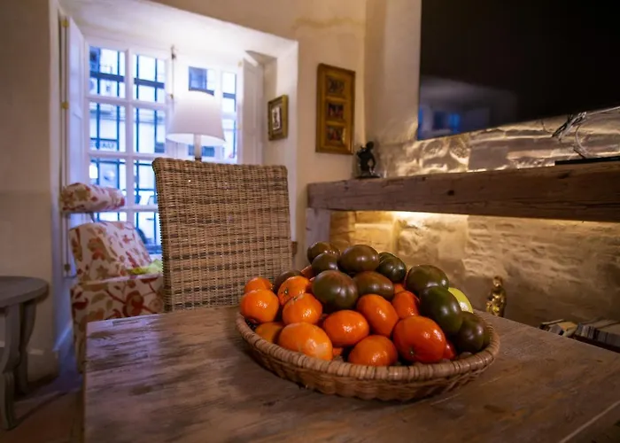 Lalasuites Sharis Apartment *