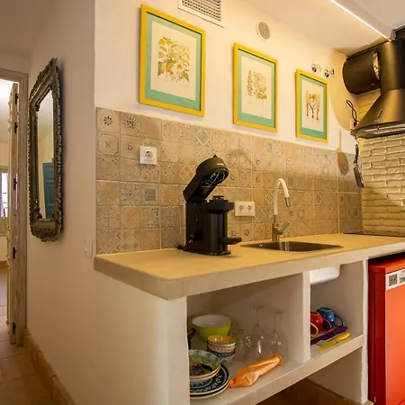 Lalasuites Sharis Apartament