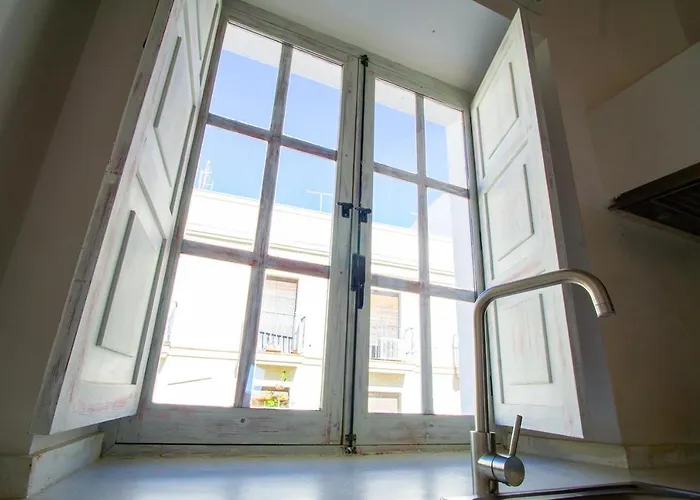 Lalasuites Sharis Appartamento *