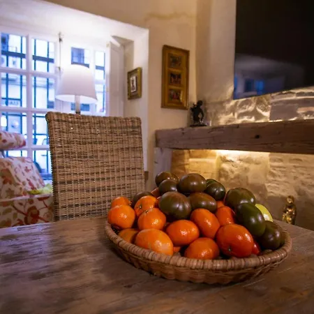 Sharis Apartament *